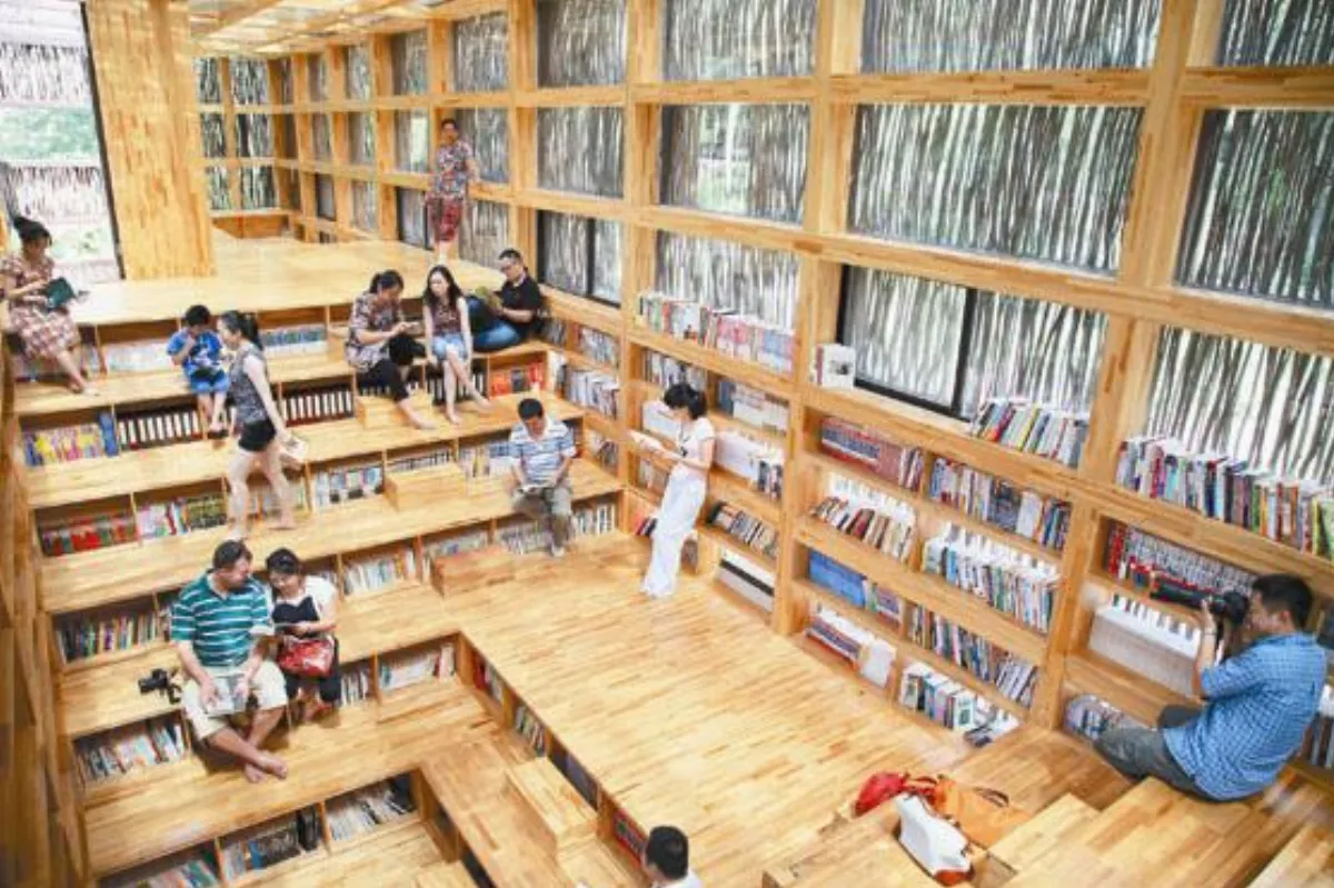 木材圖書館 籬笆竄書香