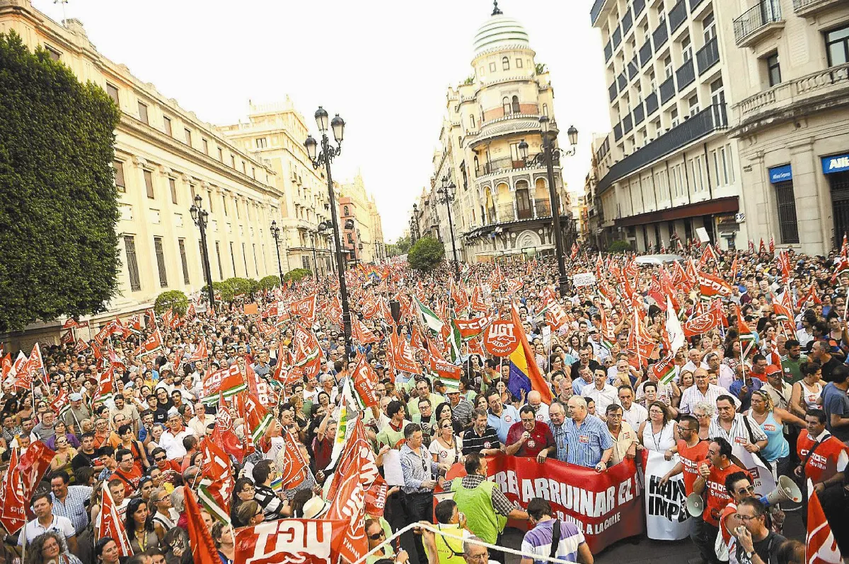 西班牙80城示威 15人被捕