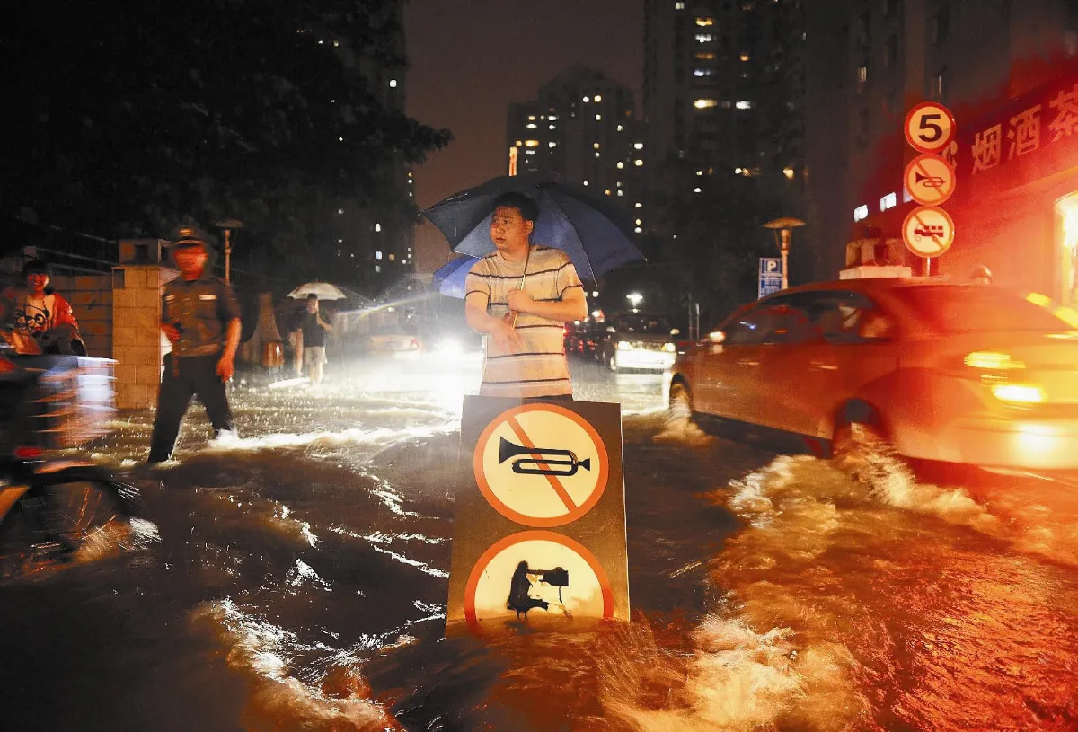 61年最大暴雨 北京淹慘了