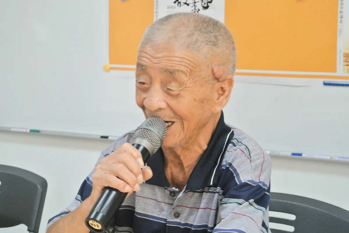 腦海上千故事歌謠    口述成書