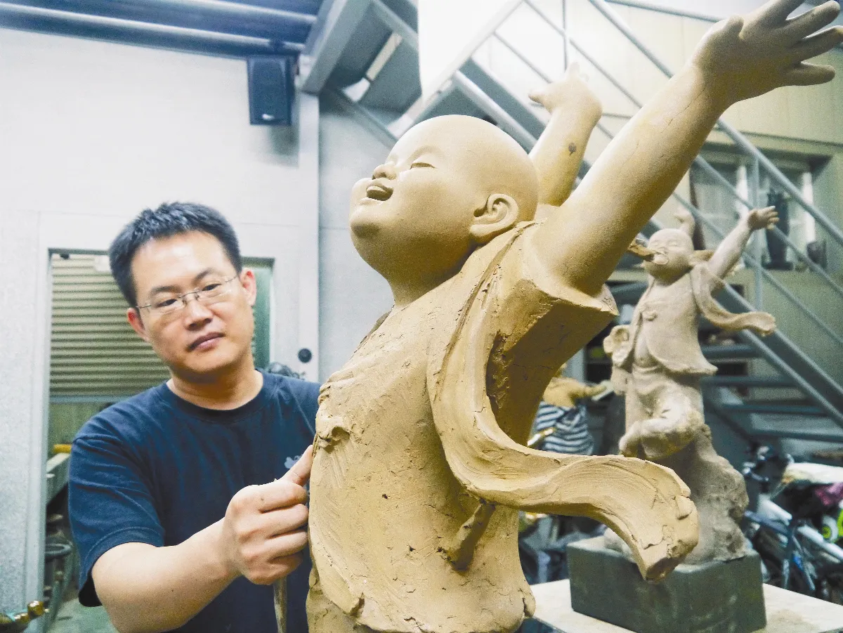 轉念看世間浸淫銅雕 法成憲創作法味佛像