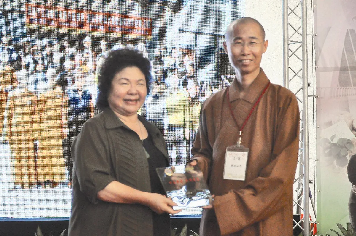 莫拉克三周年紀念協助重建 佛光山獲頒感謝狀