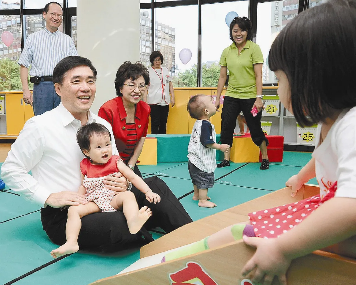 4成新手爸爸 想當家庭主夫