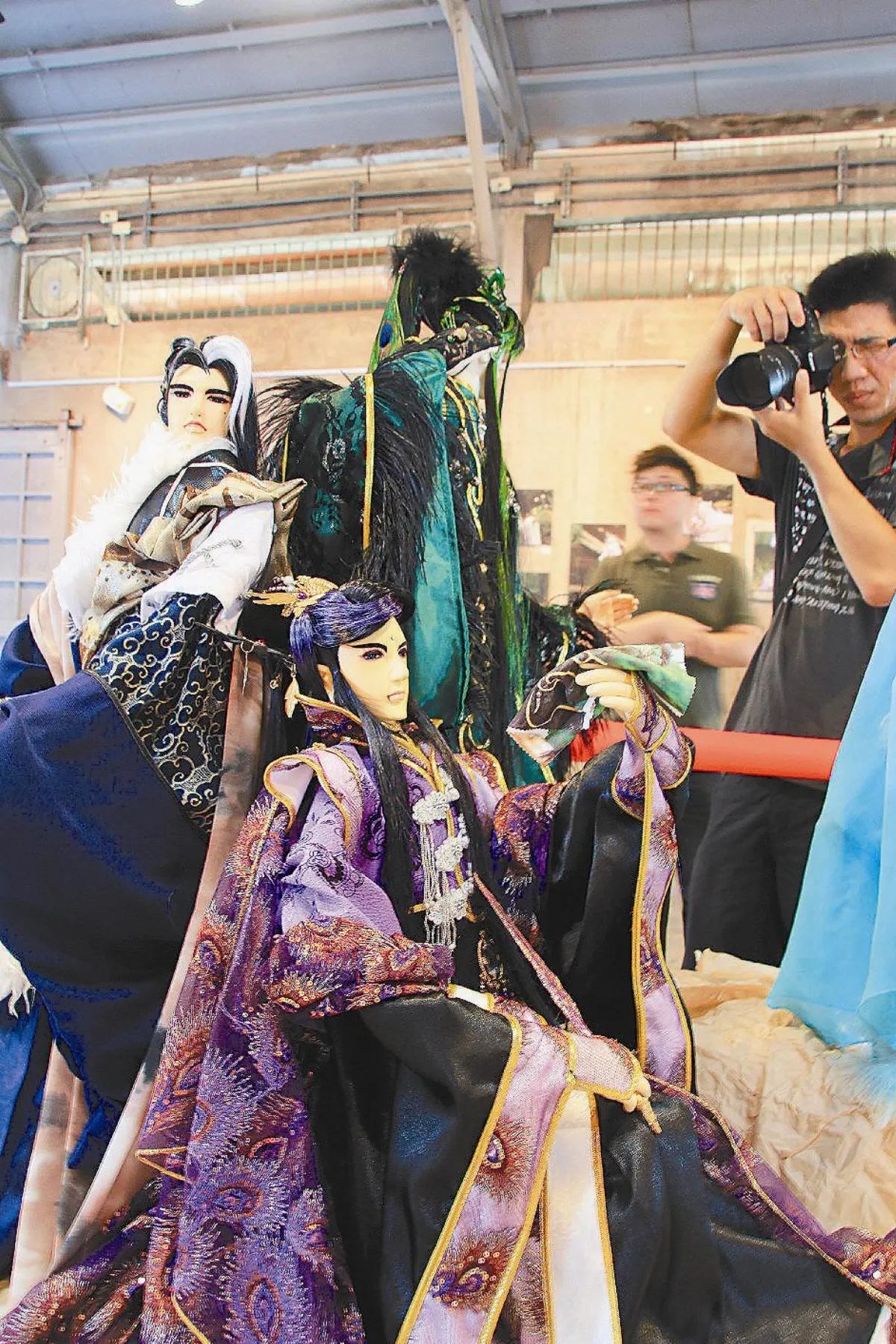 素還真與戲迷 貼身接觸