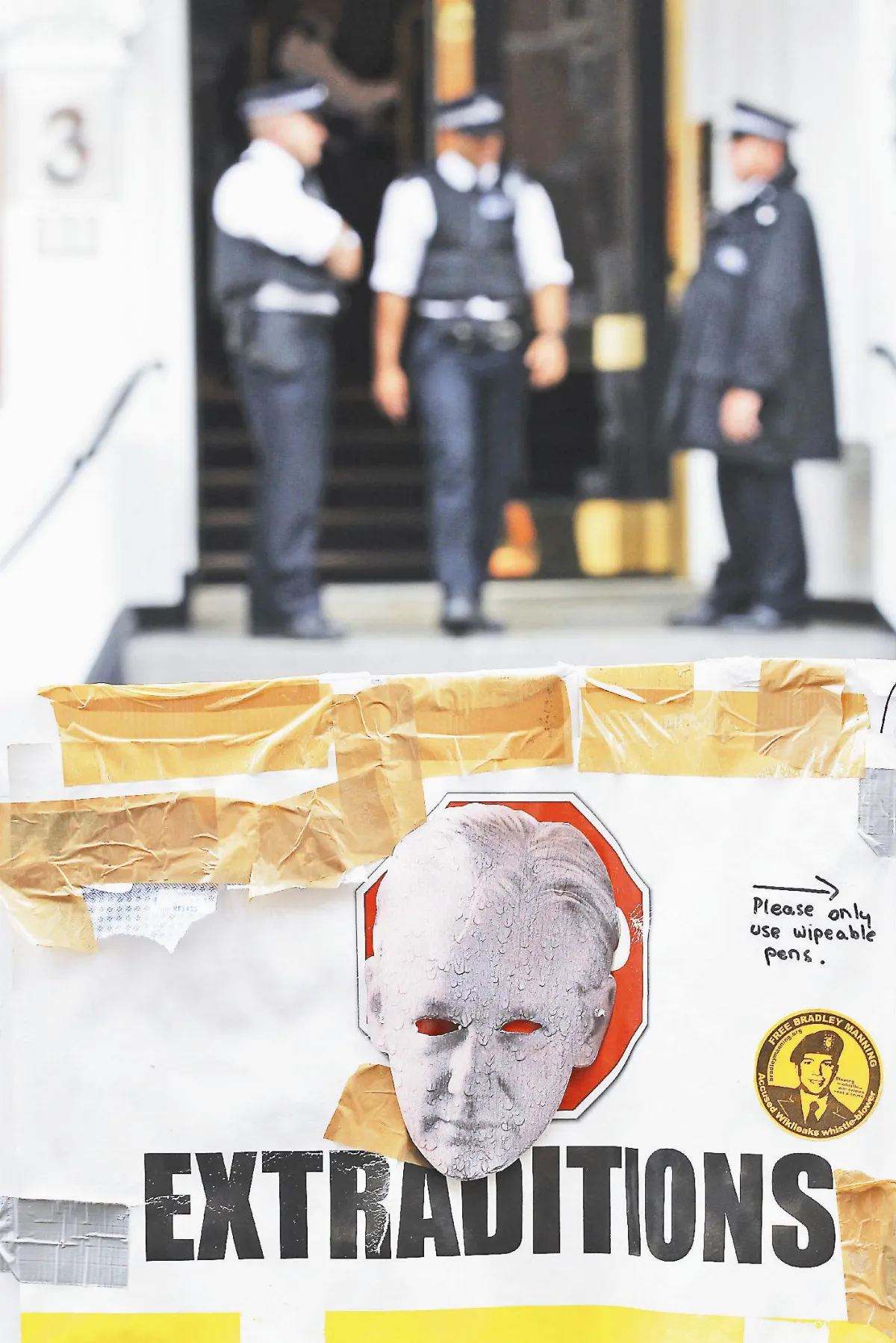 厄瓜多 願予亞桑傑政治庇護