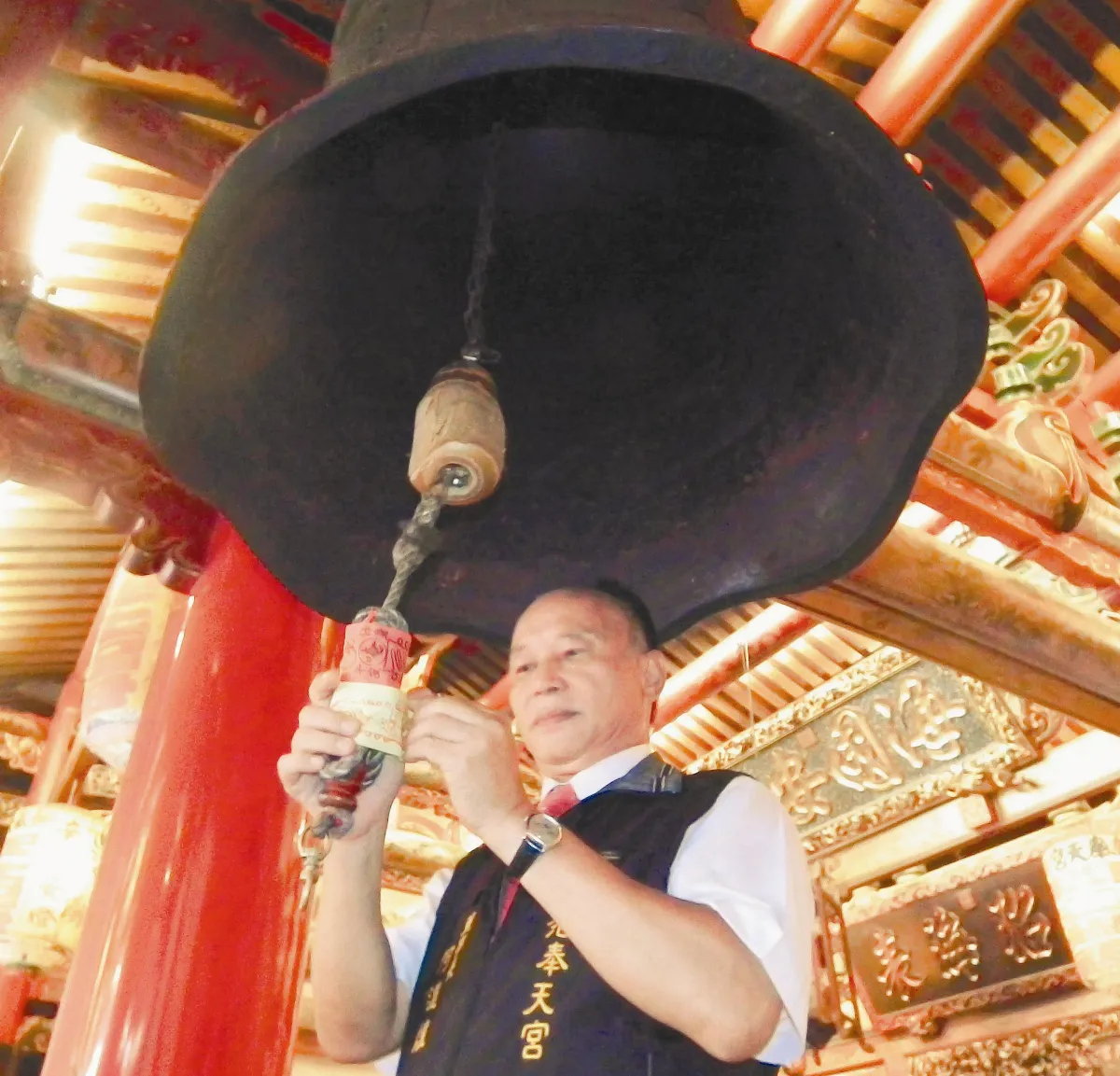 怕驚嚇好兄弟 新港奉天宮封鐘鼓