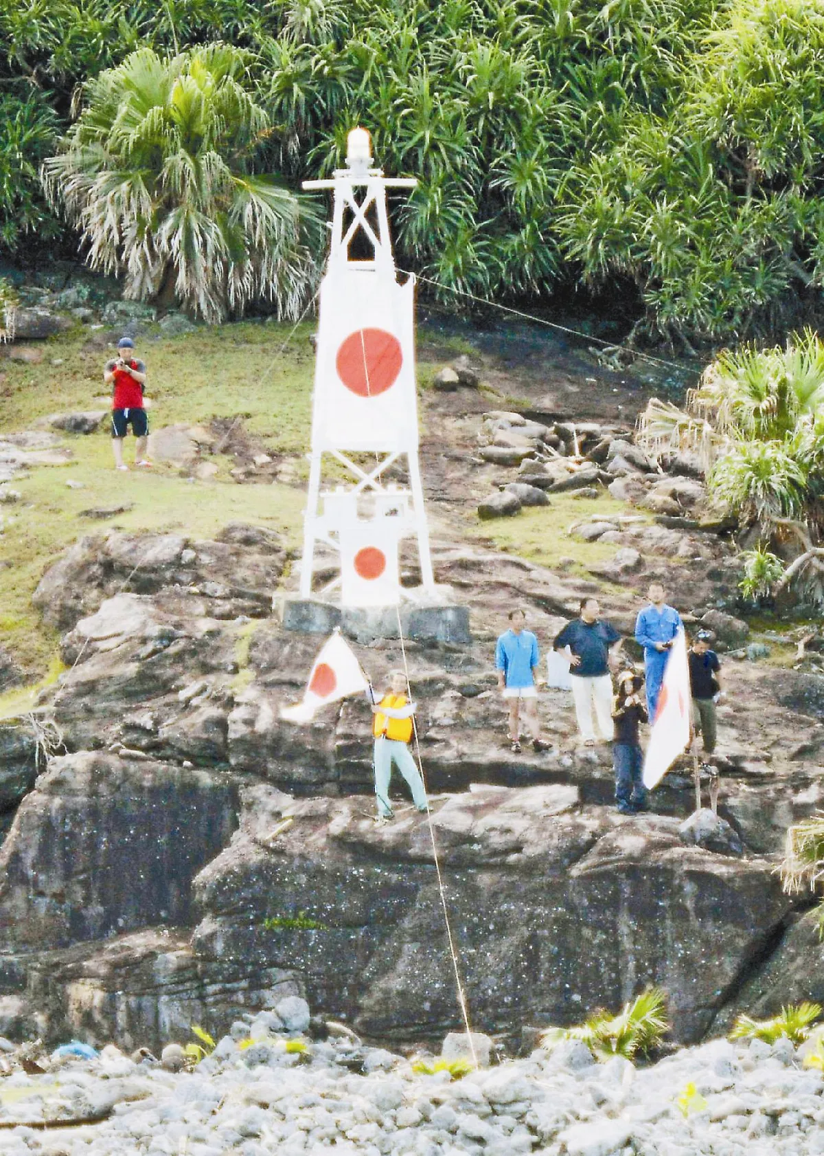 日人強登釣魚台 陸爆大示威