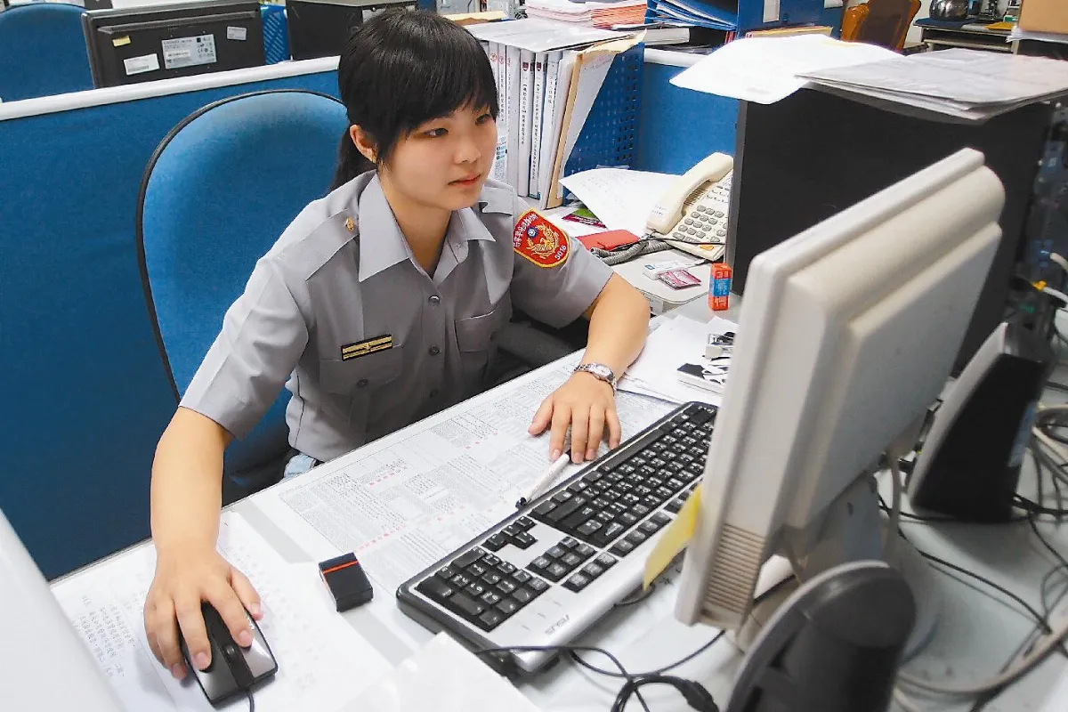 考試達人陳映如 22歲當巡官