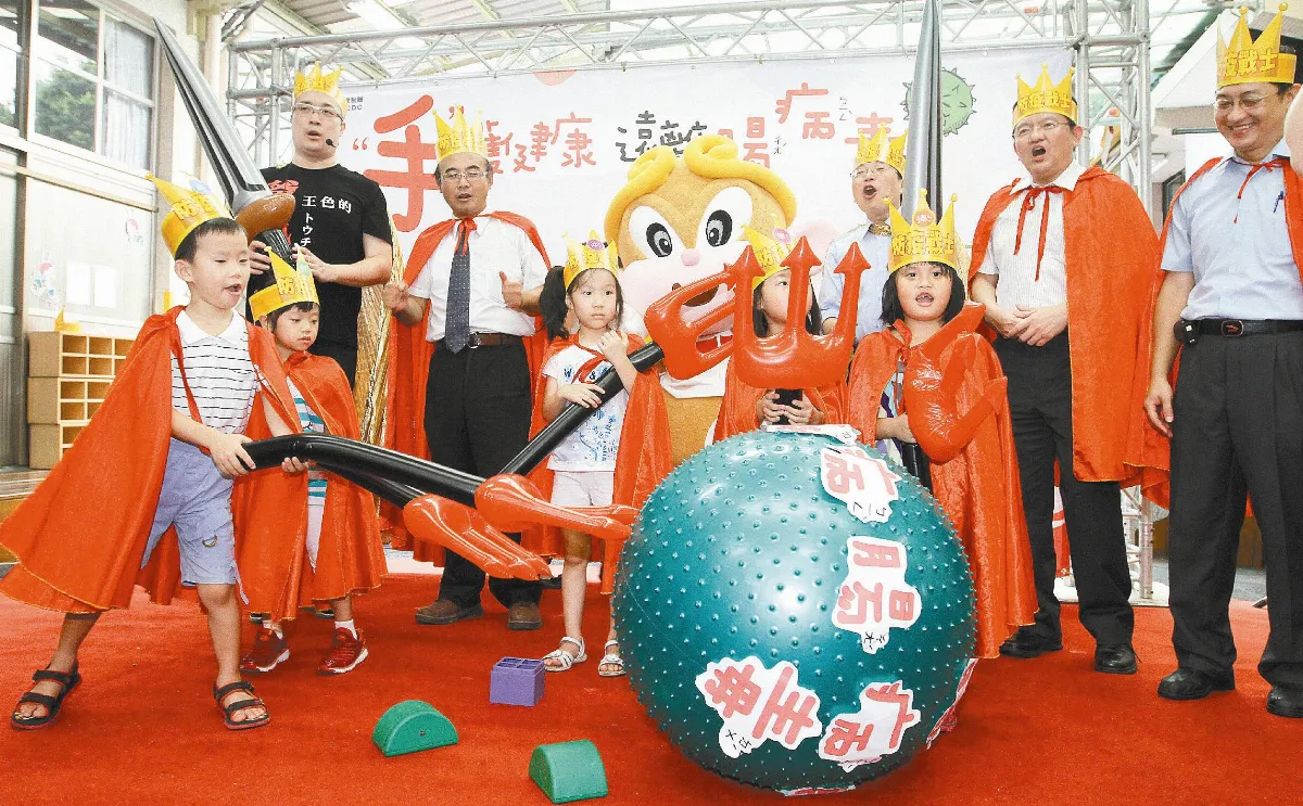 吃兒子口水麵 宅神染腸病毒