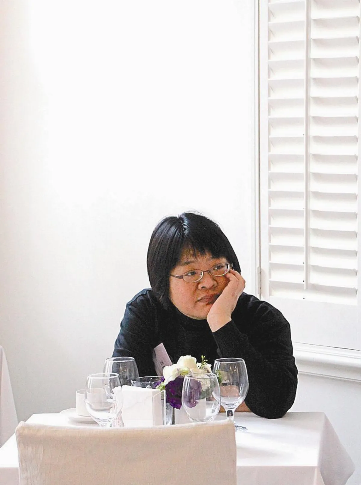 揮別那朵絢爛的 玫瑰雲