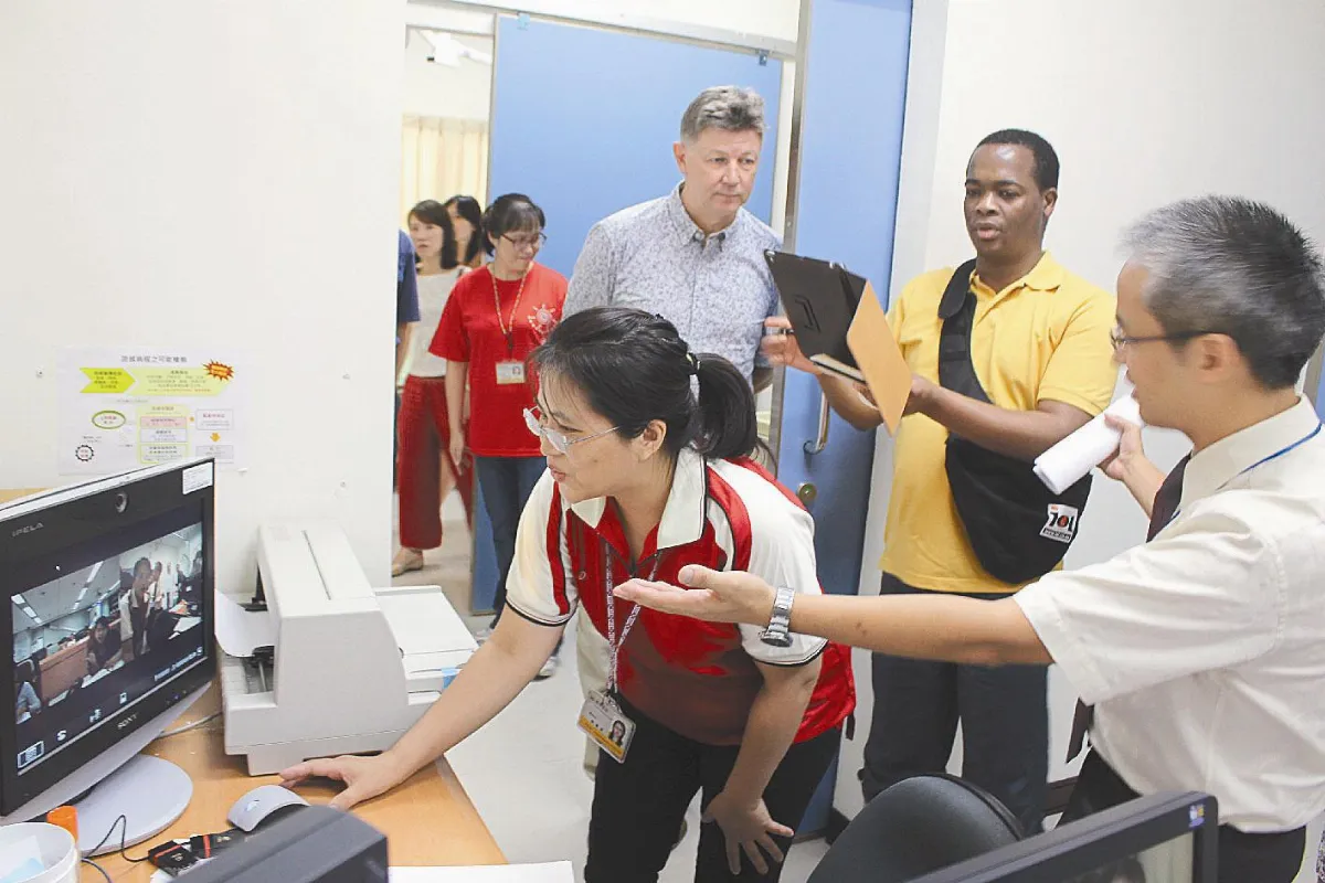 研究台灣全民健保  南非總編輯 訪偏鄉醫療也驚艷