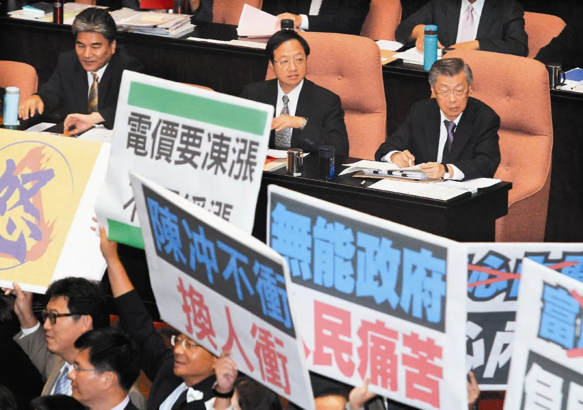 民進黨團提倒閣案 周六表決