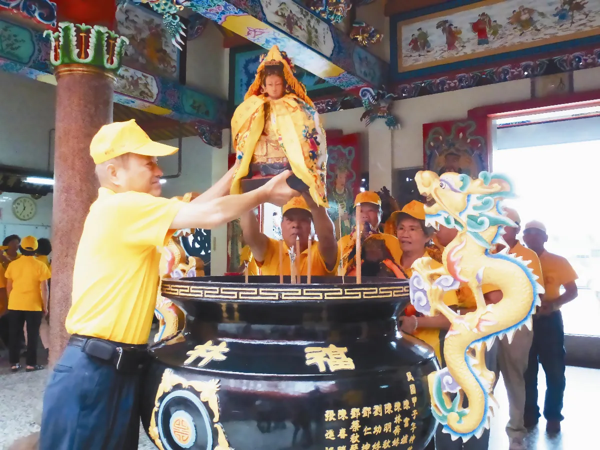 神巡平鎮 周六遶境賜福