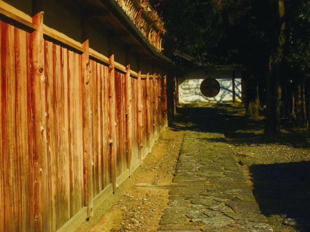 浮世畫框    路盡則圓