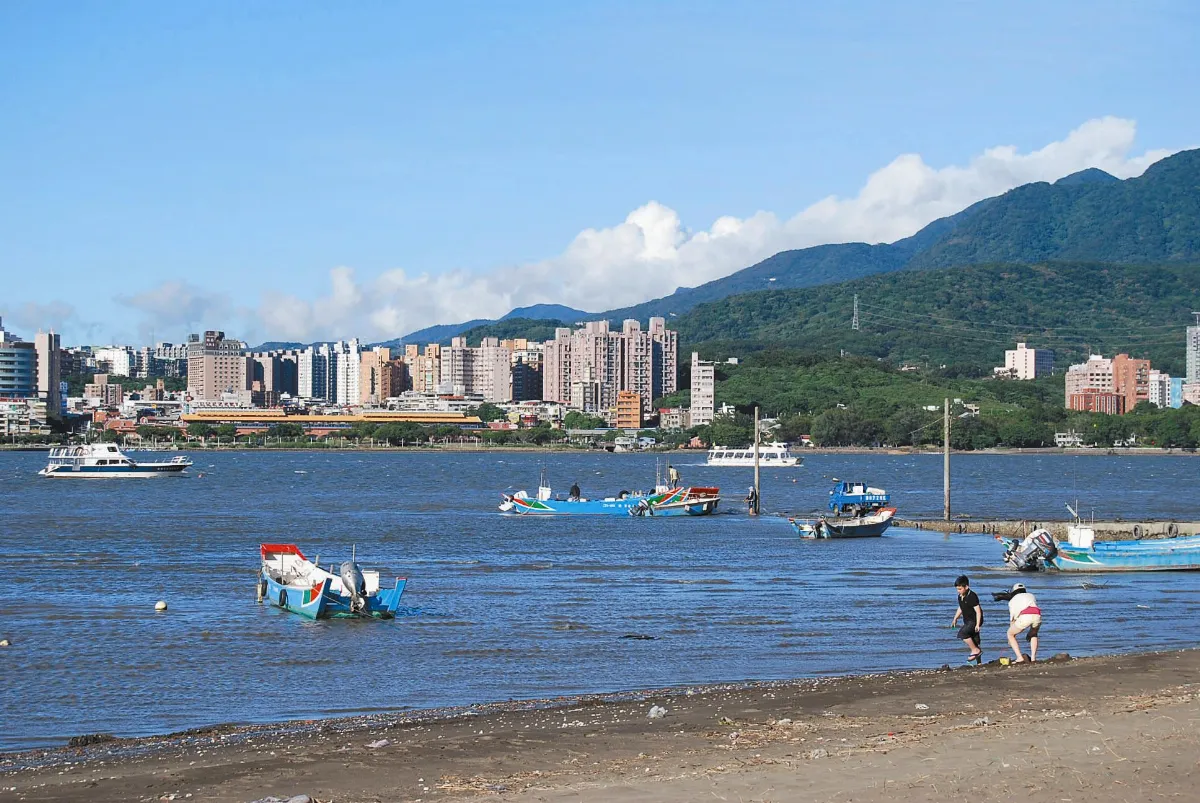 八里樂活左岸  垃圾焚化廠 成觀光景點