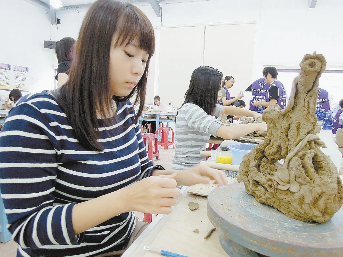 苗栗陶藝獎 170學生飆創意