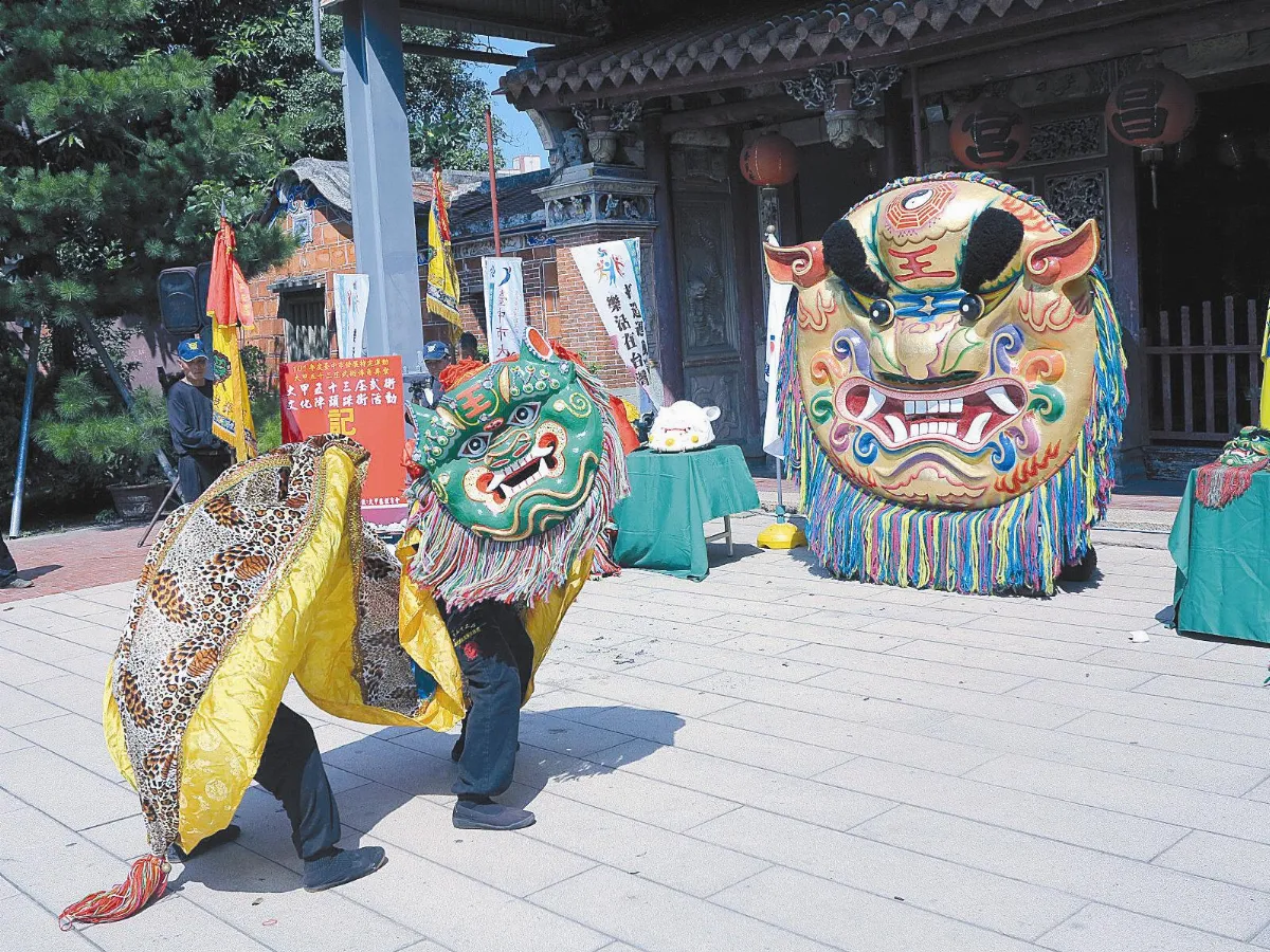大甲五十三庄陣頭武藝 周日踩街