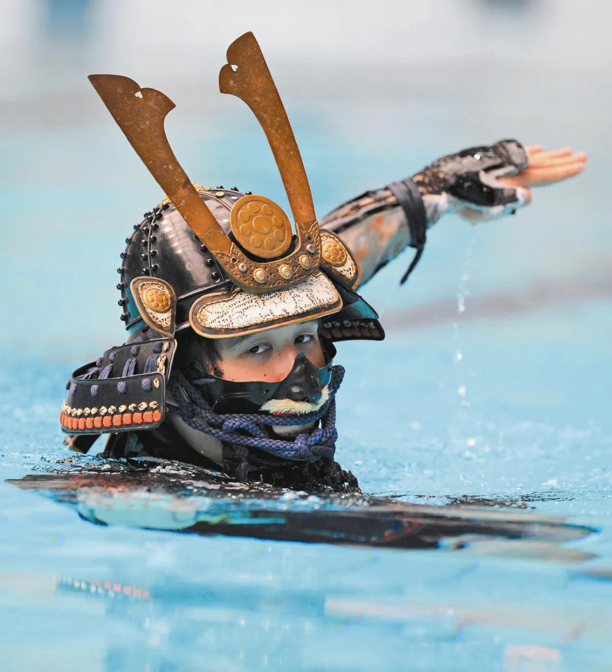 武士游泳 好殺