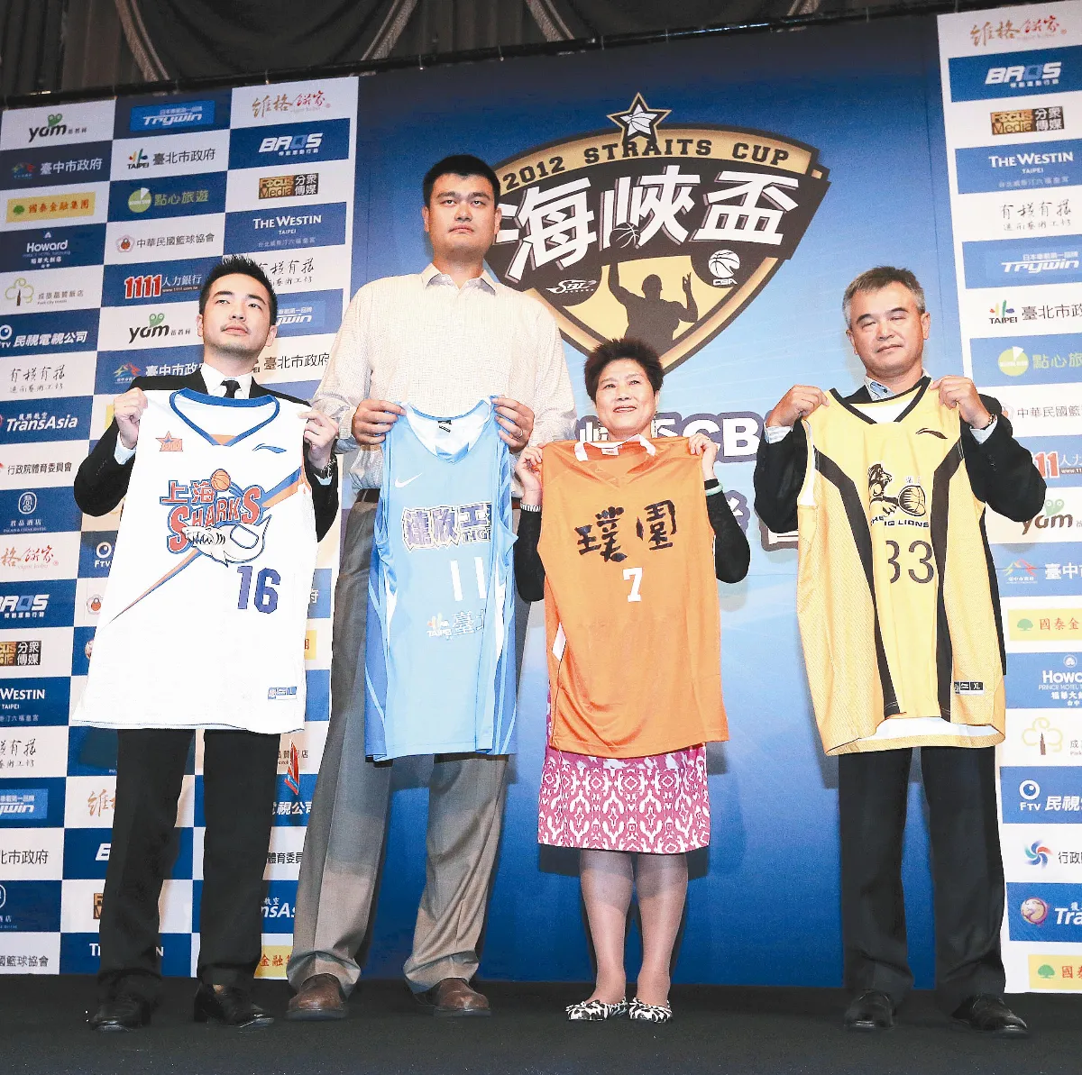 2012海峽盃籃球邀請賽 昨日首戰 璞園不敵猛獅長人陣