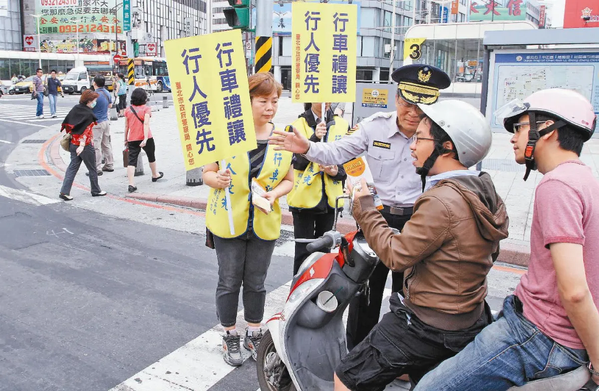 車不讓人 北市120路口加強取締