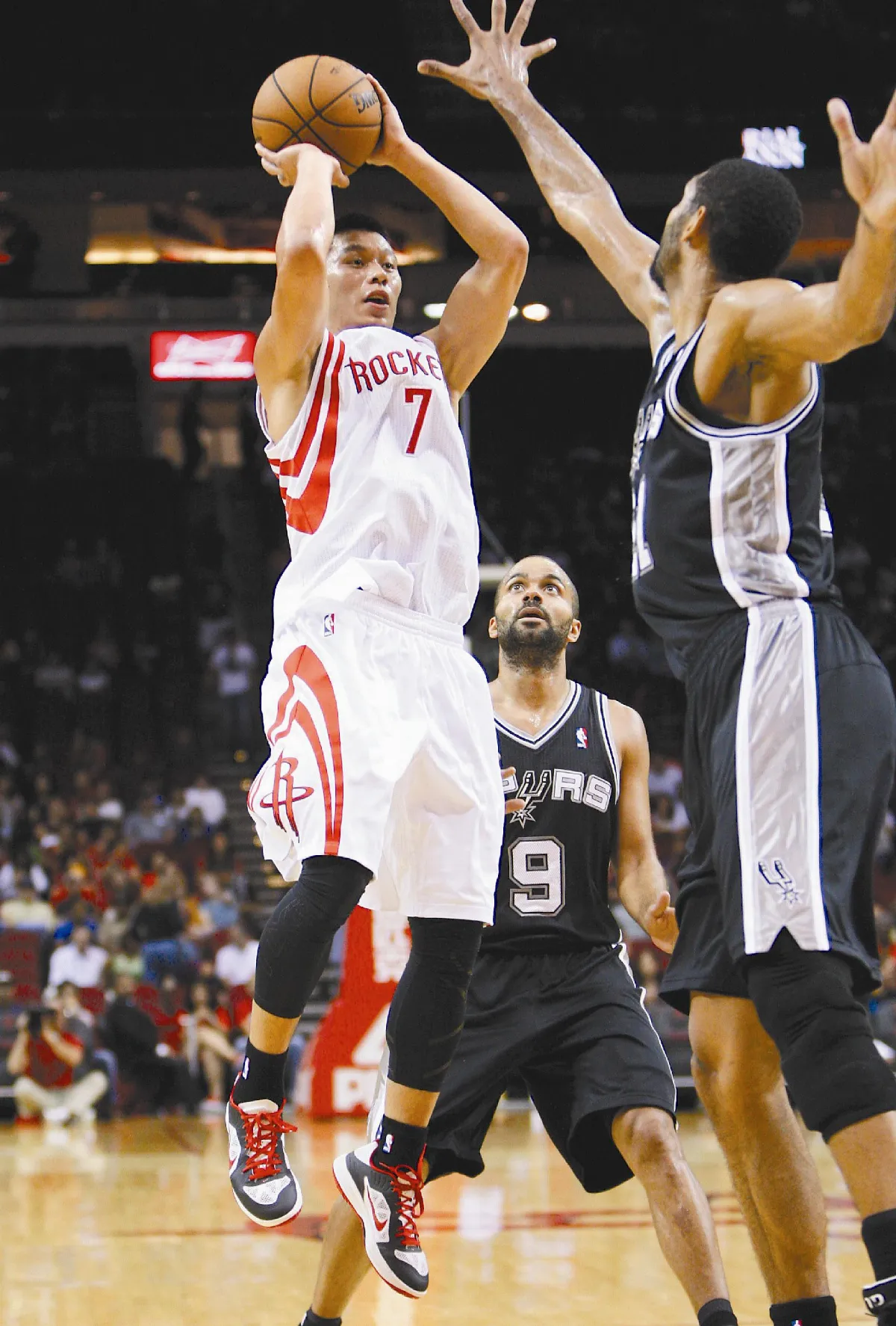 NBA熱身賽  火箭107：116輸馬刺林書豪手感低迷  投10中1