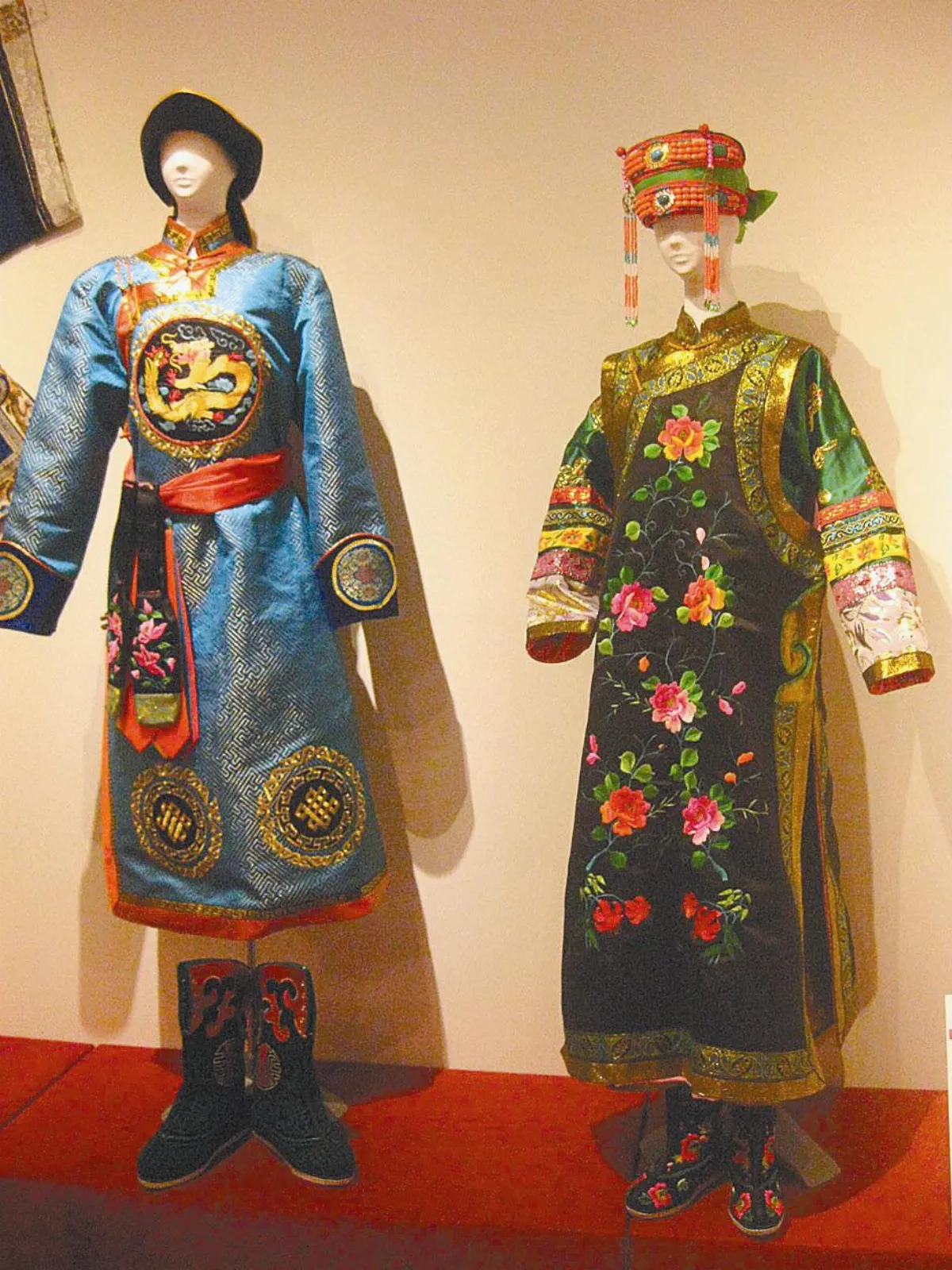霓裳之會‧中國非物質文化遺產‧少數民族服裝展 蒙古族服飾