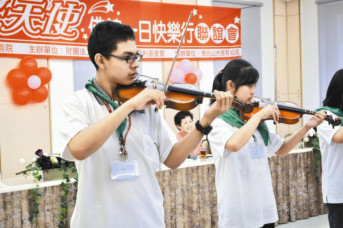 為夜光天使點燈 照亮弱勢兒未來