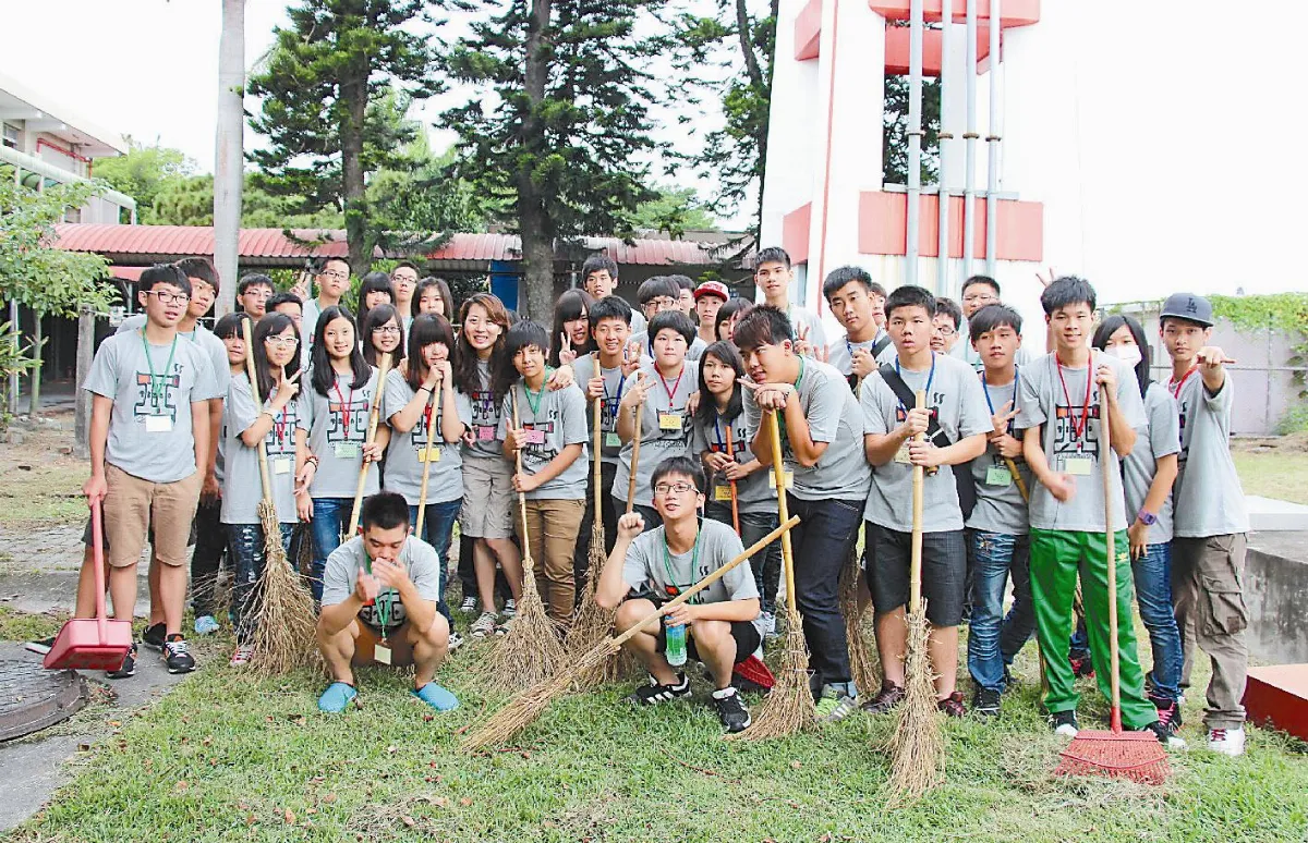 旅行也能服務學習普中到馬蘭 關懷榮民爺爺