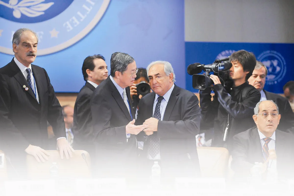 周小川 行長10年 金融全看他