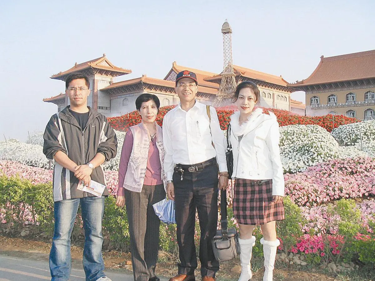 憶  佛光下的慈母