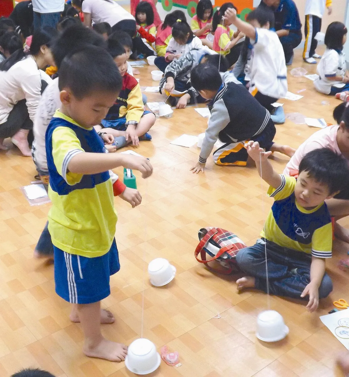 中崙學童手製環保玩具 捐贈偏鄉