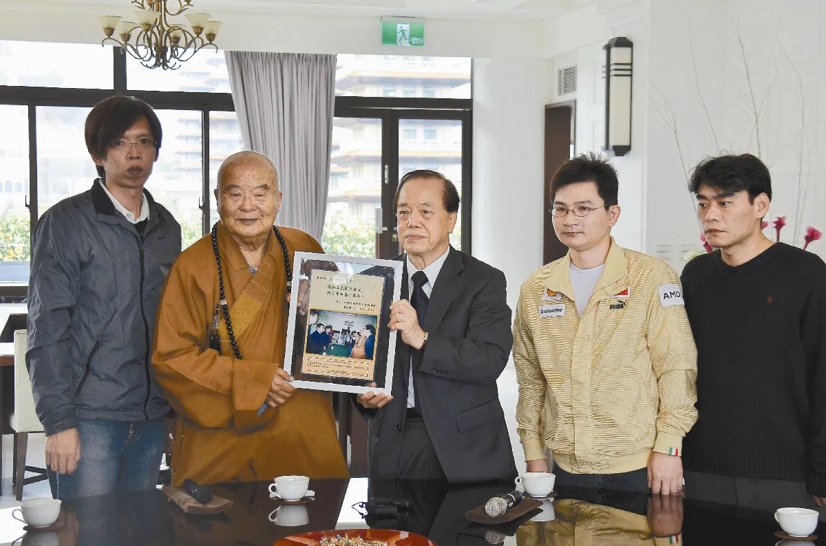 蘇建和等三人 佛光山上表謝忱
