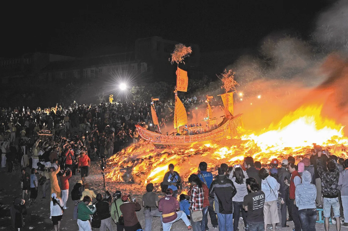 琉球迎王祭典落幕信仰傳承年輕人相約下科瘋迎王