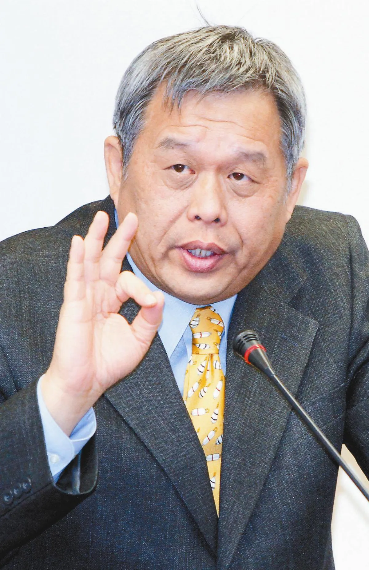 2兆勞動基金 潘世偉：財部統管
