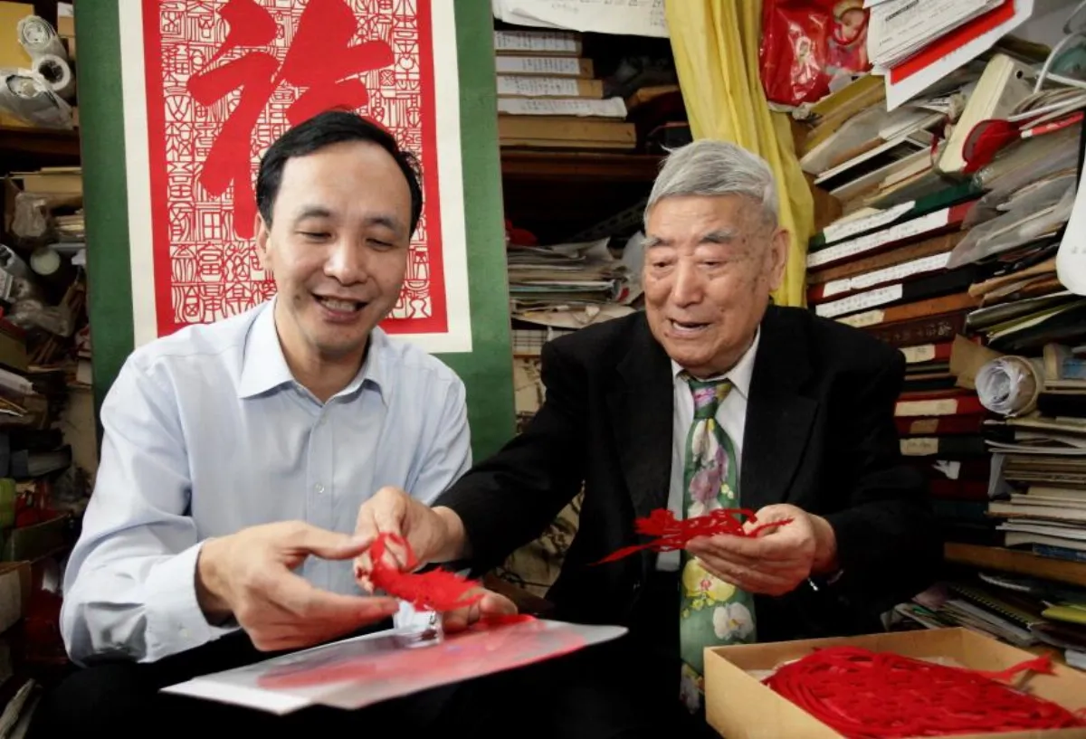 3坪客廳剪紙 李煥章剪出傳奇