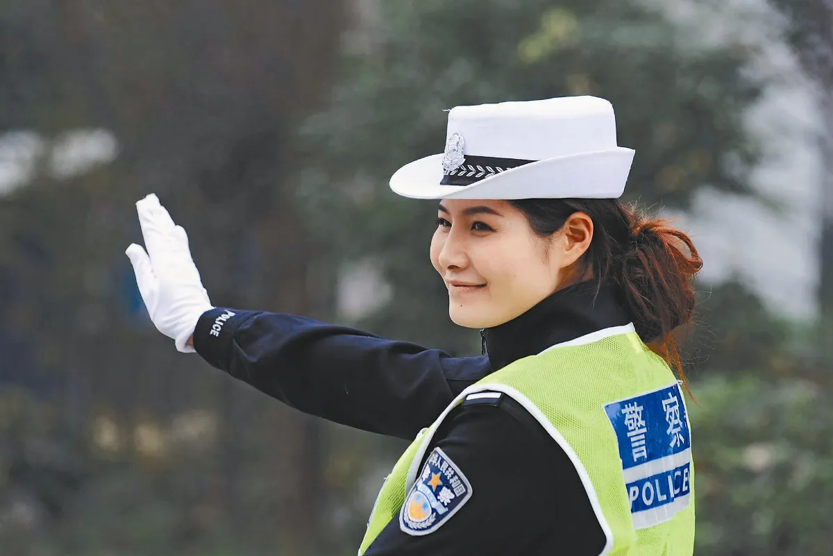 模特兒轉行「最美女交警」