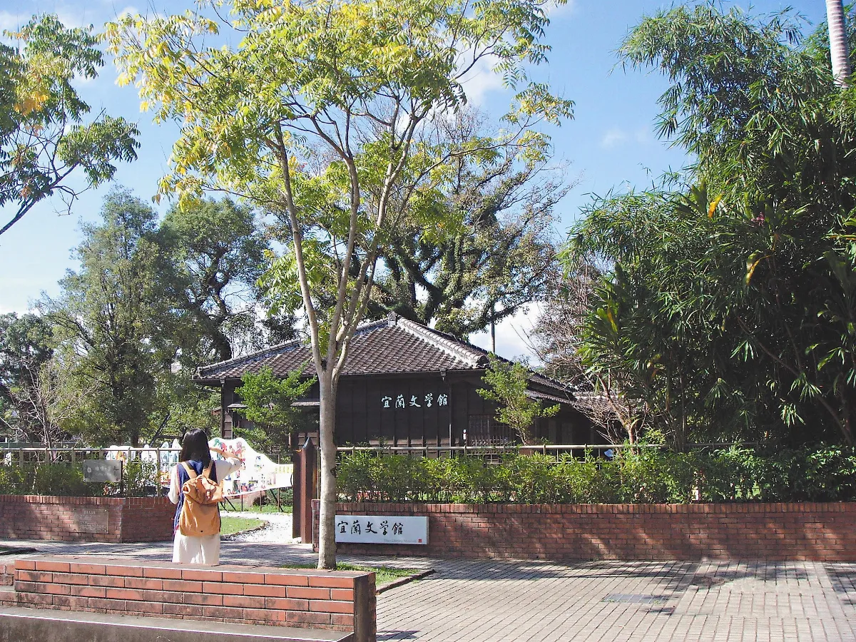 就是因為文學                          宜蘭平原   更見人文豐饒