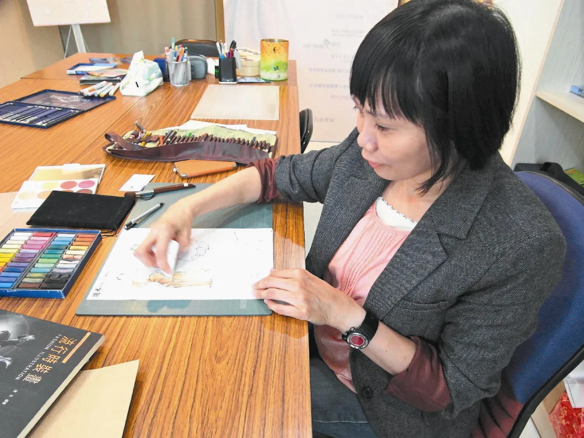 用面紙上色 畫出服設質感