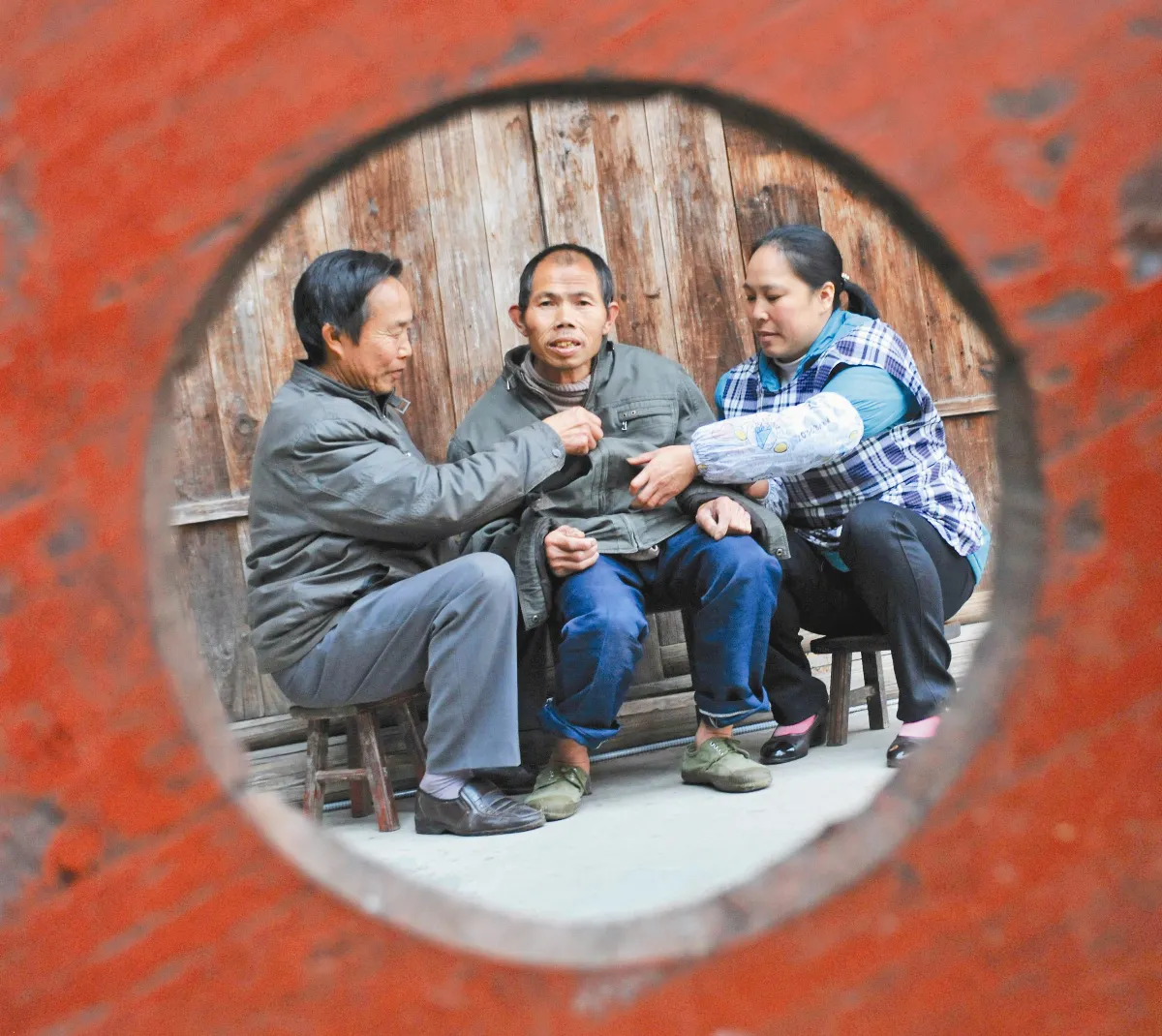 不離棄 三代人照顧啞巴叔