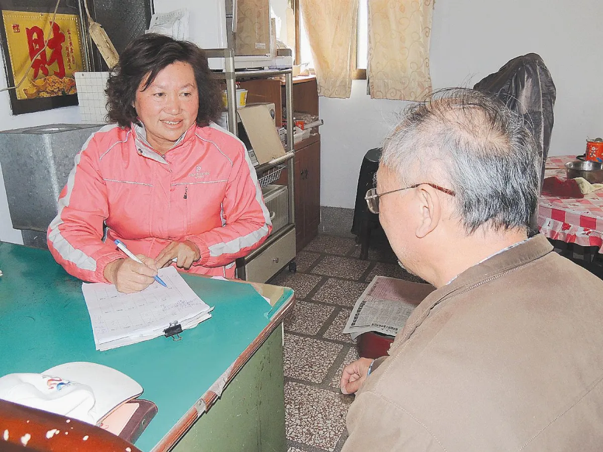 服務遍及5鄉鎮金門首位女里長 協助逾400位弱勢
