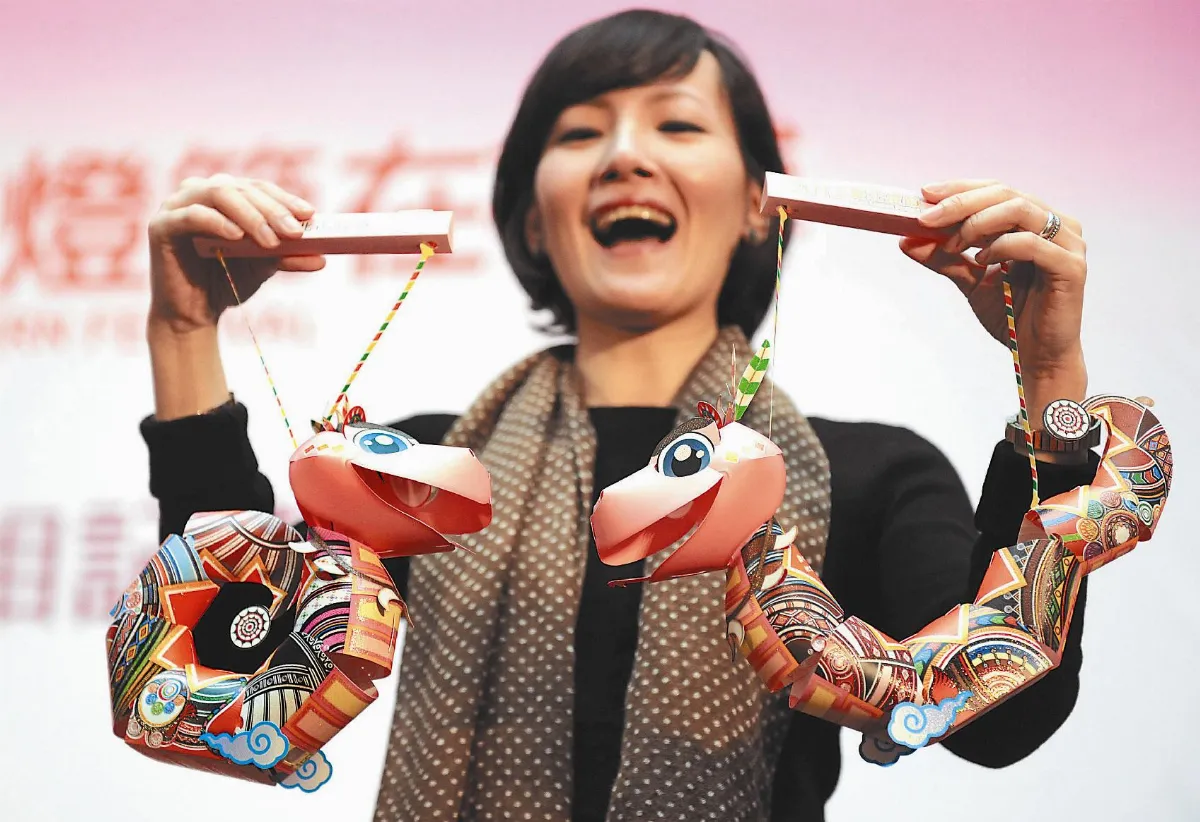 小提燈亮相 哈哈迎新年