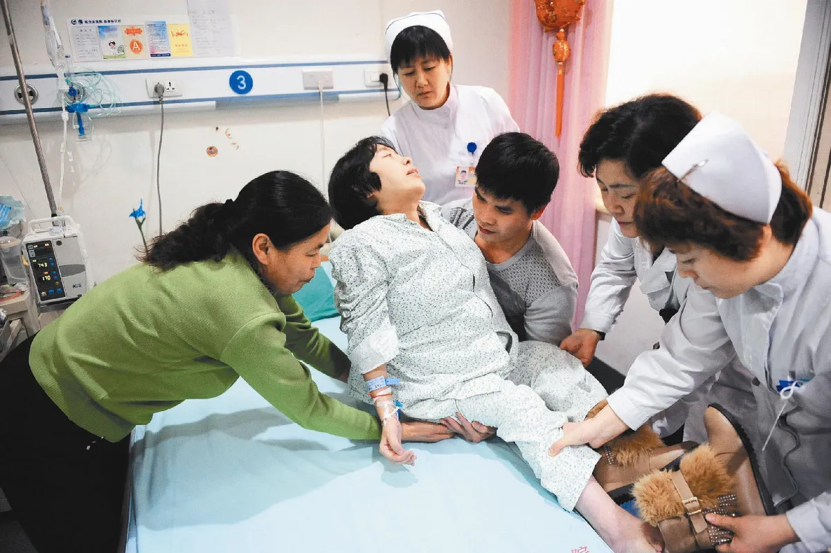 漸凍人剖腹產子 大陸首例