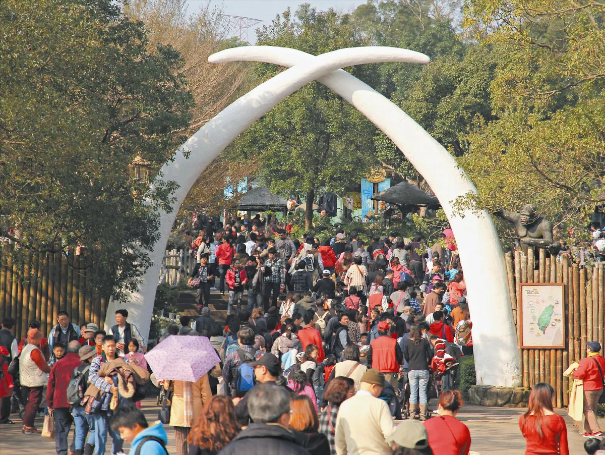 春節出遊 歡笑樂翻天  遊樂園吸客優惠多