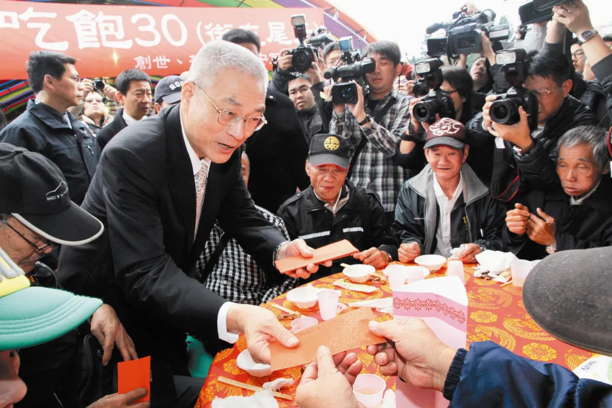 2千桌尾牙宴 寒士圍爐過好年