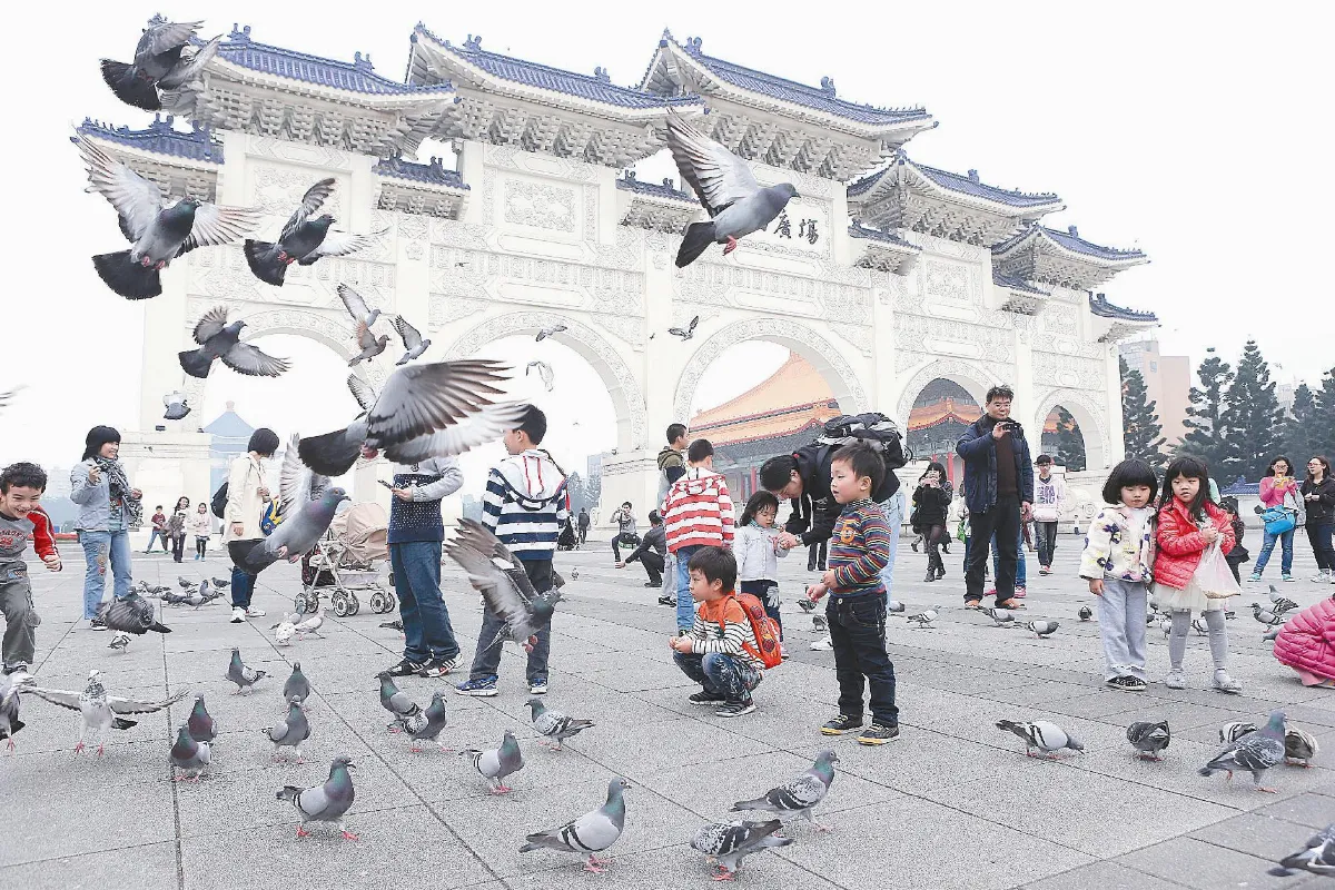 寒假準備收心 同遊知性展覽