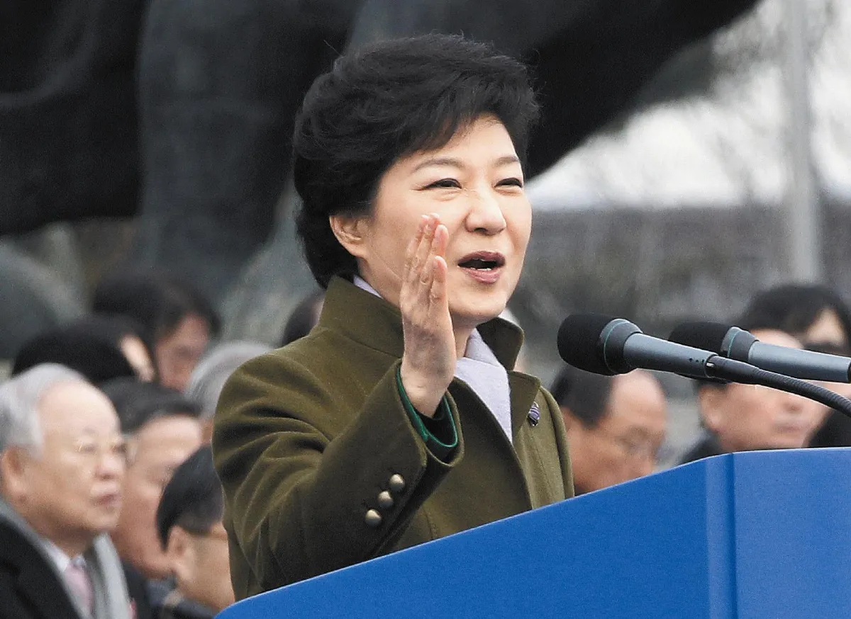 朴槿惠入主青瓦台 促北韓棄核