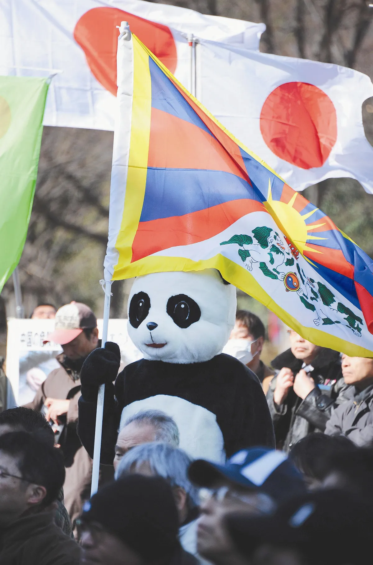 安倍向美借膽中國譏諷：一日遊