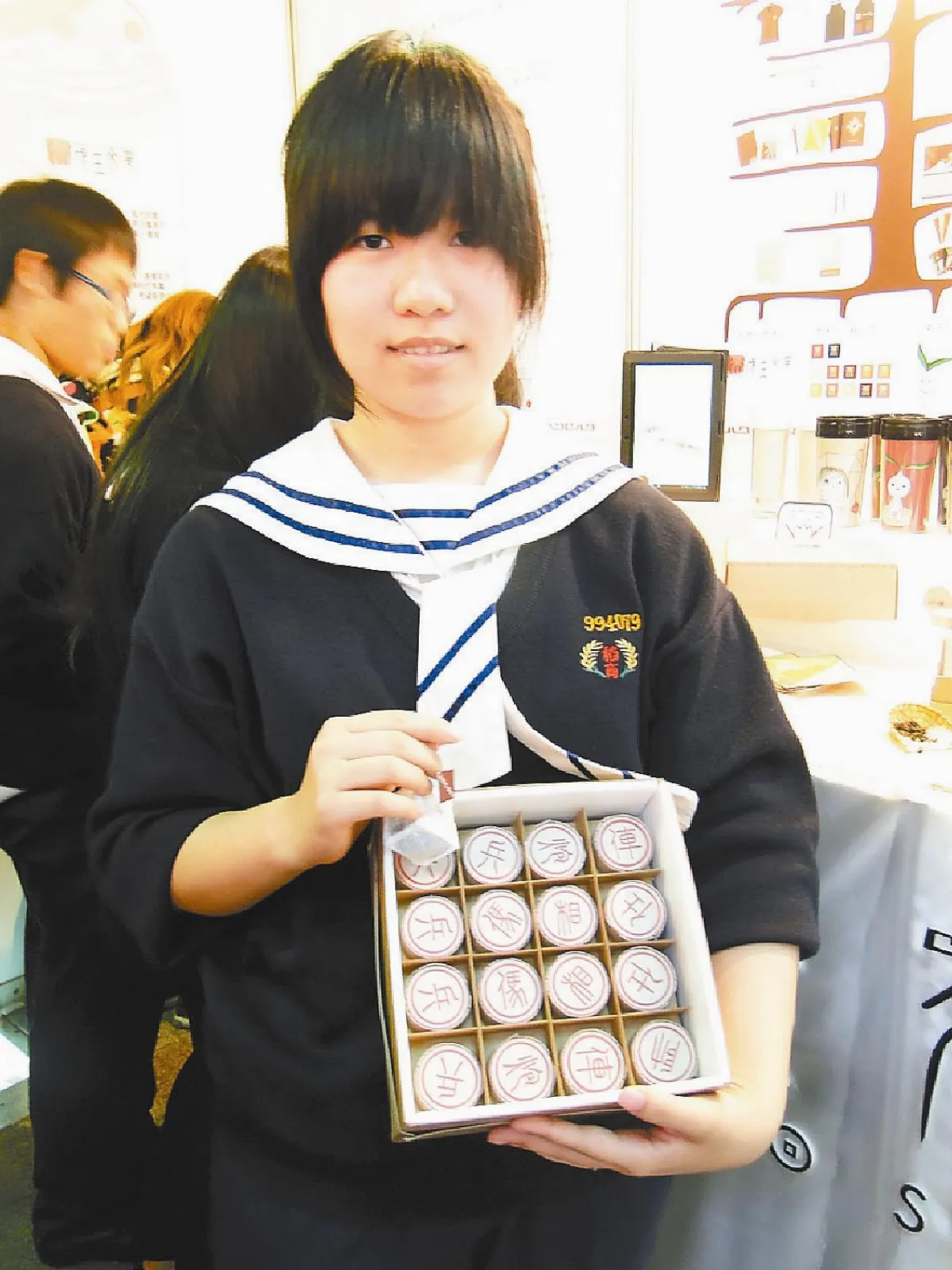 藝遊味勁畢業展 茶包象棋亮眼