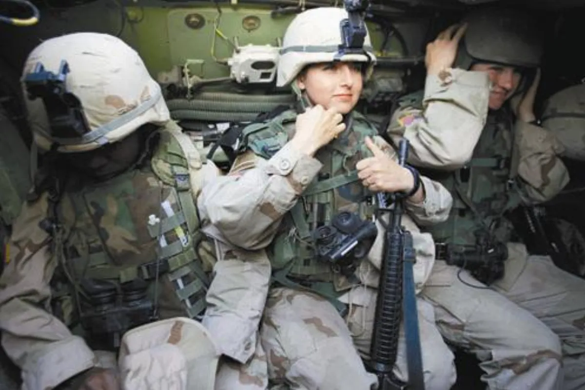 潛艦開始配女兵 八位女軍官破冰
