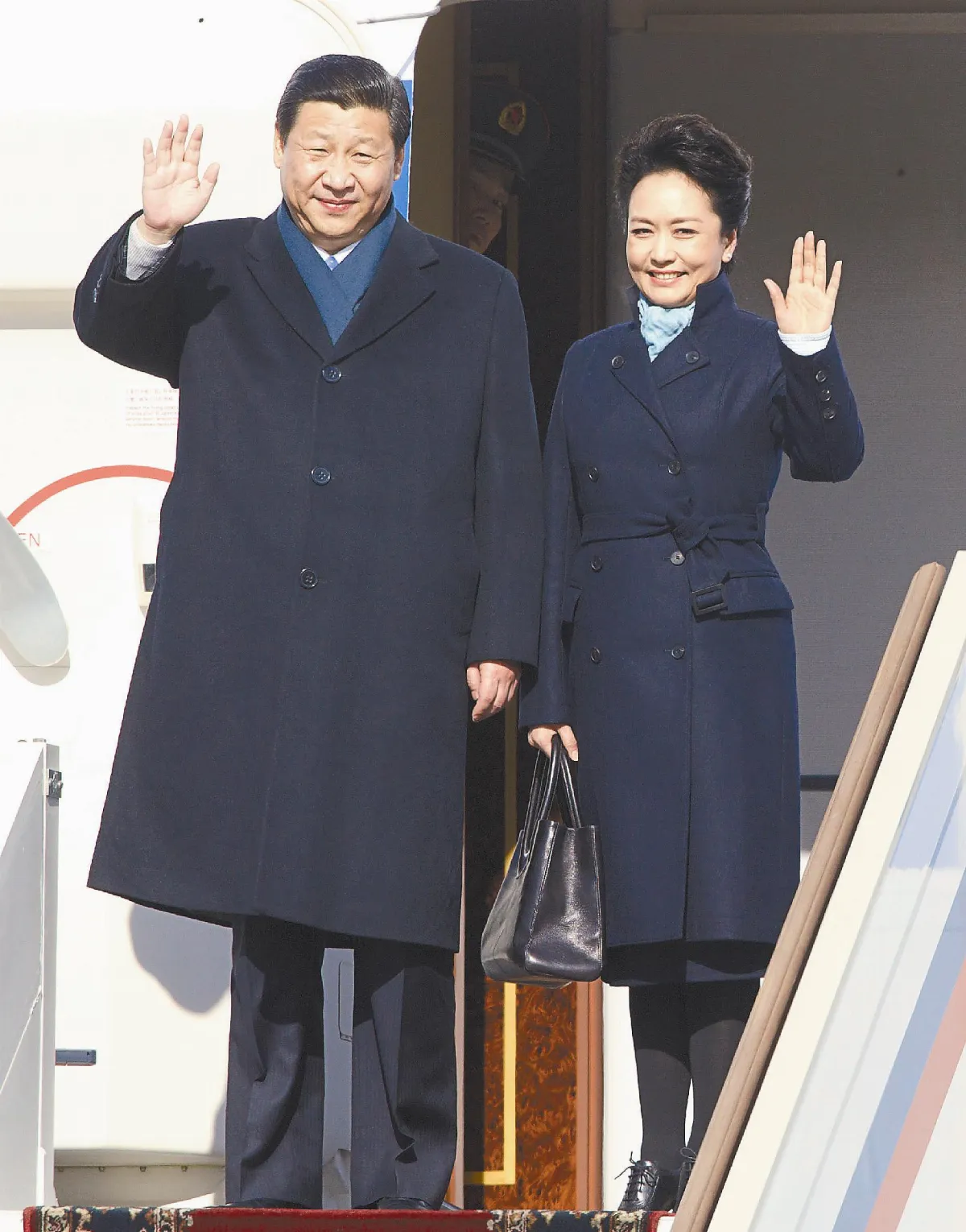 外交出擊 習近平偕夫人抵莫斯科